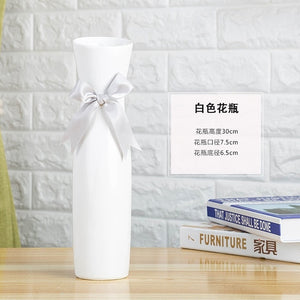 minimalist style vase