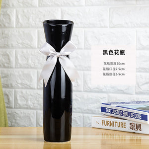 minimalist style vase